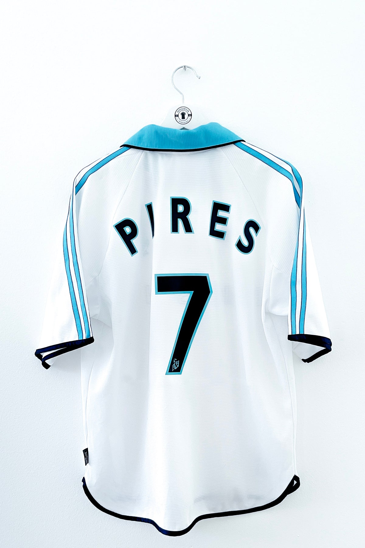 Olympique Marseille 1999/2000 Hjemmeban #Pires 7 Medium 9/10