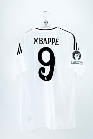 Real Madrid 2024/2025 Hjemmebane #Mbappe 9 Large 10/10