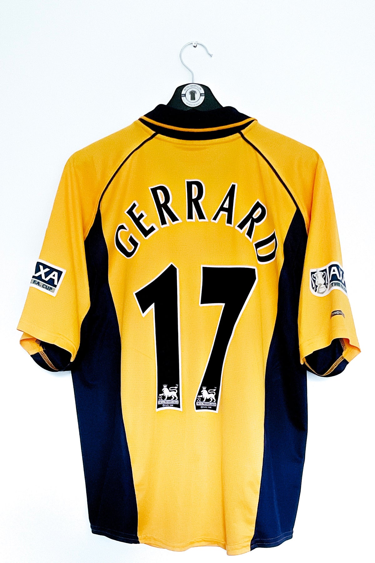 Liverpool 2000/2002 Udebane #Gerrard 17 Medium 9/10