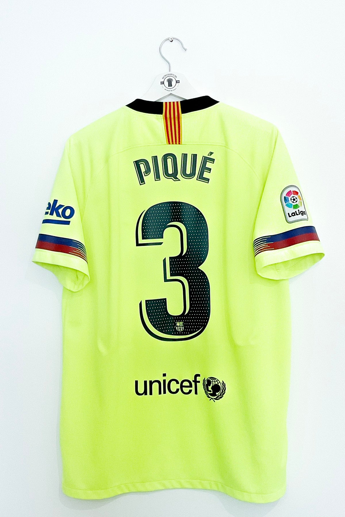 Barcelona 2018/2019 Udebane #Pique 3 Large 9/10